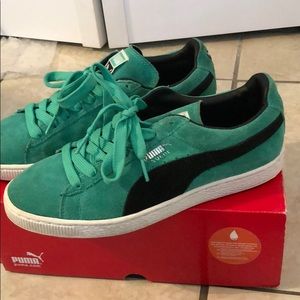 Mint and black puma suede